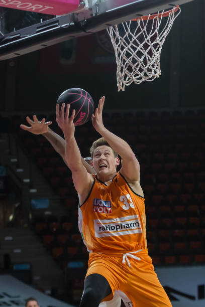 会上透露 会上透露