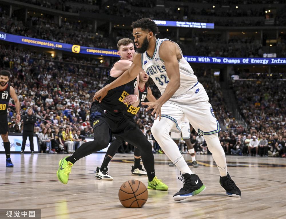 受瞩目的青 受瞩目的青